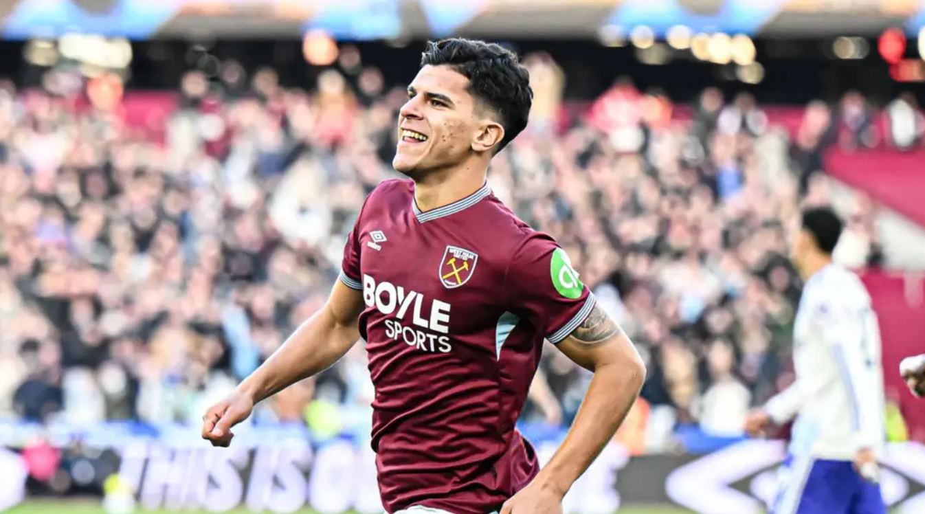 Manchester United Pantau Gelandang dengan 3 Gol 4 Assist Jelang Bursa Transfer