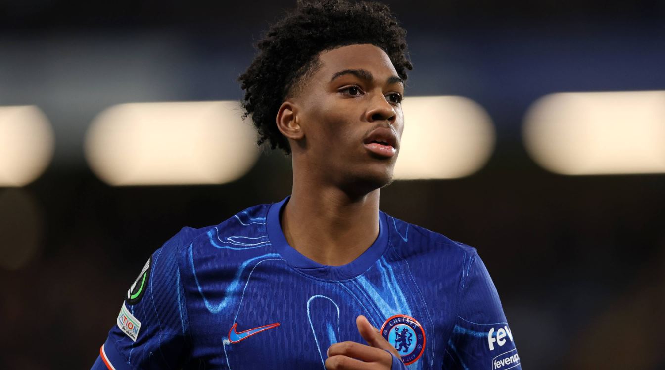 Saat Chelsea Terpuruk, Bek Muda Mereka Diincar Los Blancos dan The Reds