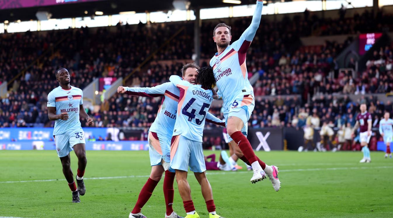 Drama VAR Menit 100 Hancurkan Burnley, The Bees Menang 3-4 di Turf Moor