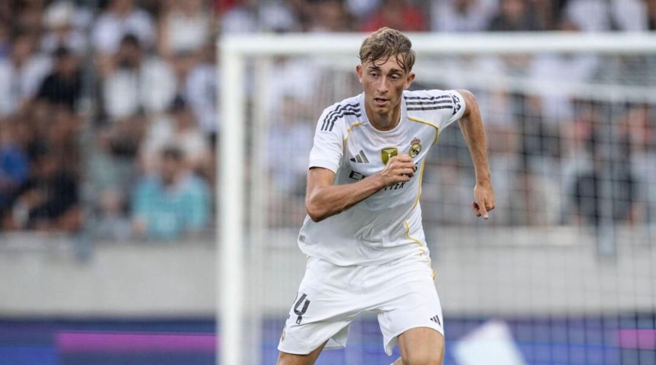 Meski Sempat Blunder, Real Madrid Nilai Huijsen Masih Punya Masa Depan Cerah