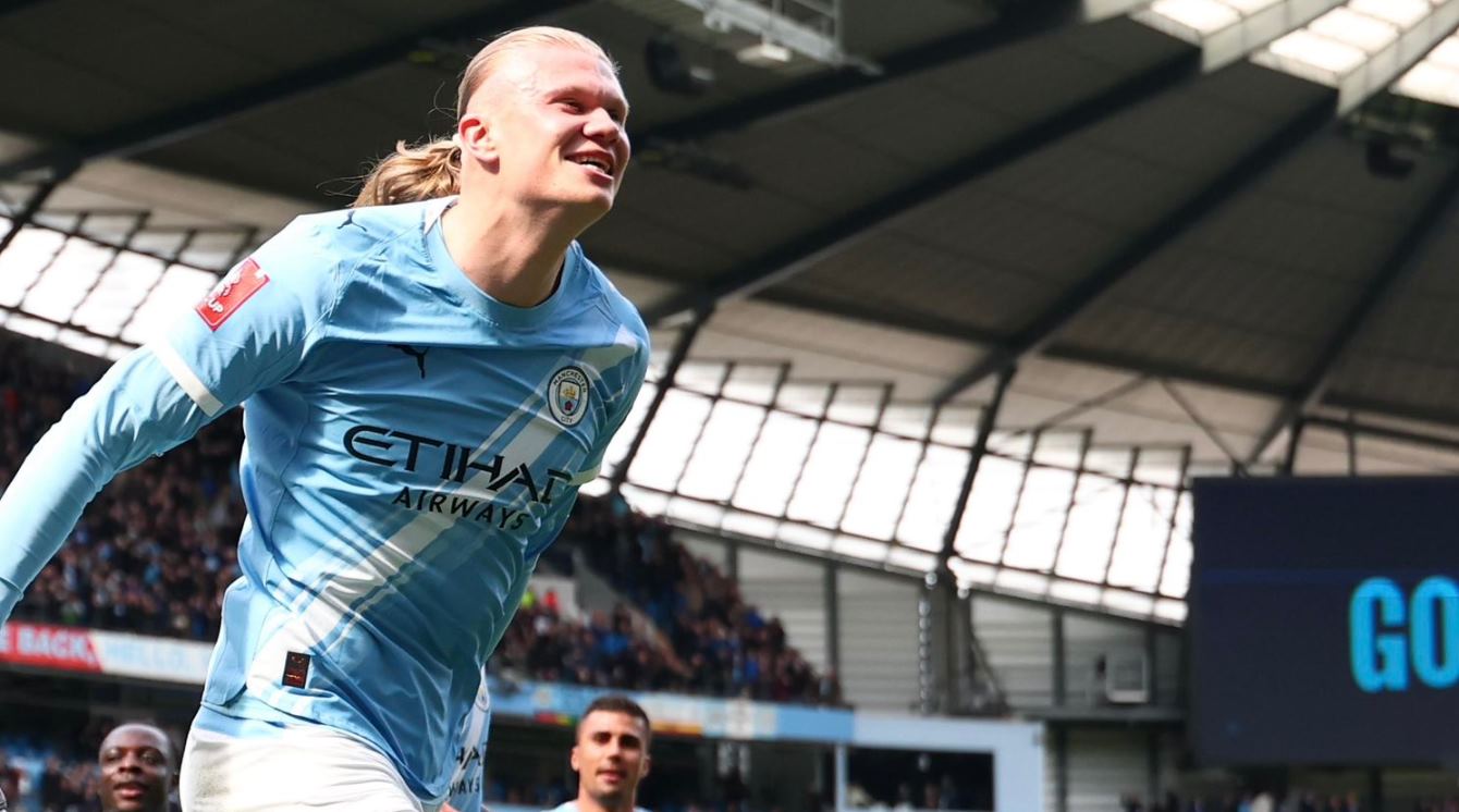 Kesalahan Fatal Jadi Penentu, Manchester City Menang 2-1 Lawan The Gunners