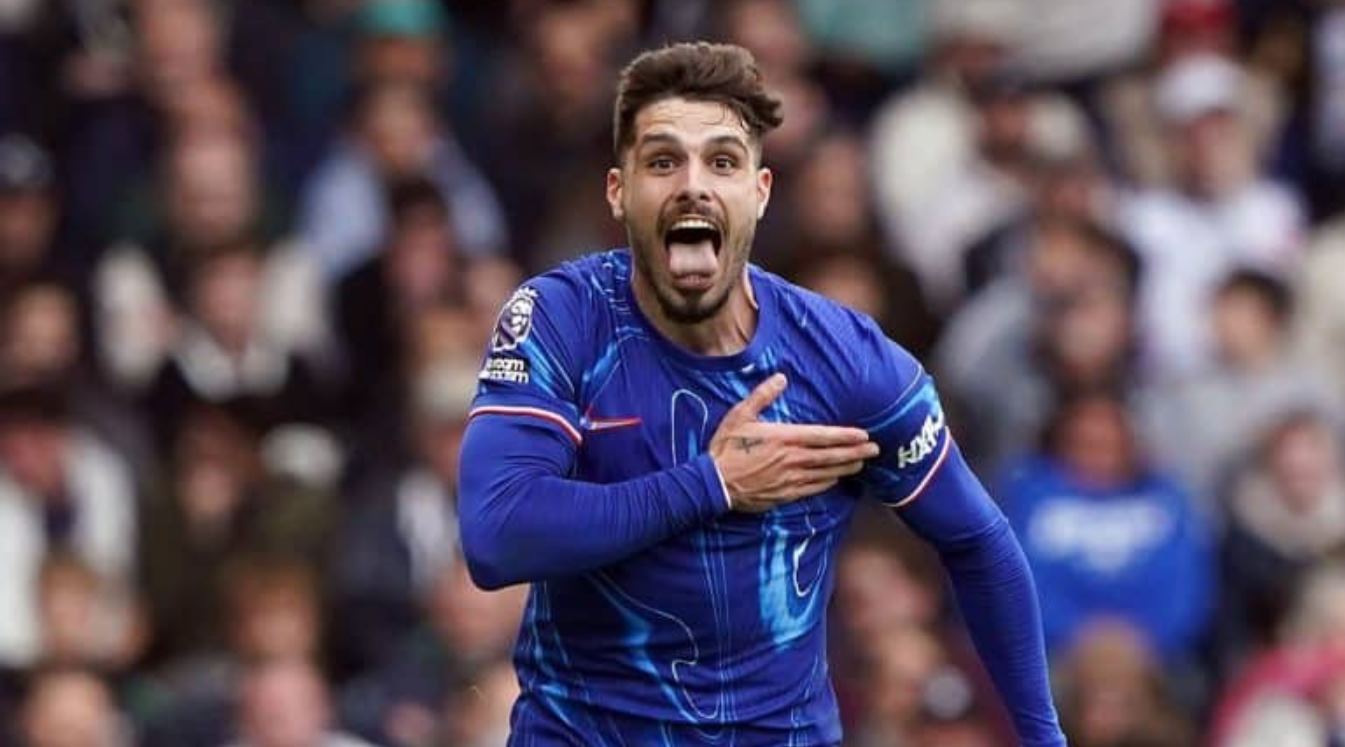 Barcelona Masukkan Winger The Blues Pedro Neto ke Daftar Target Transfer